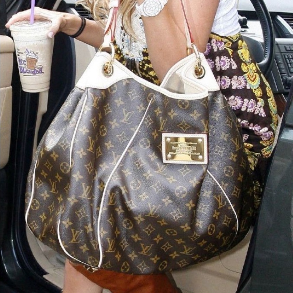 Authentic Louis Vuitton Galliera GM Hobo Handbag